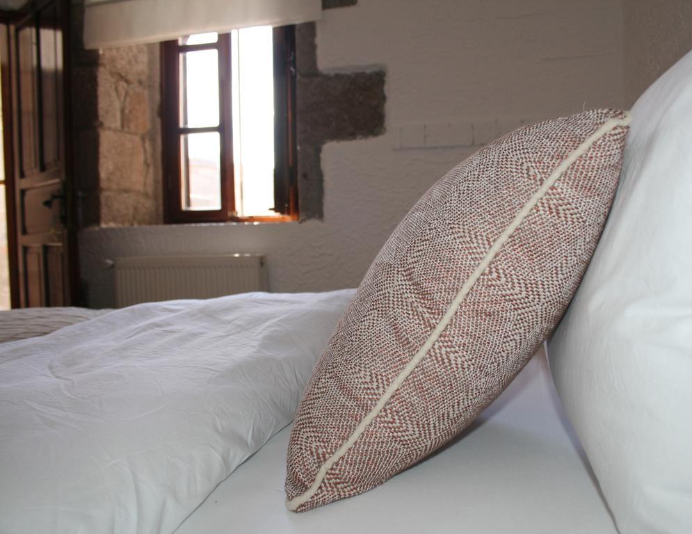 Assos Bohemian Hotel Extérieur photo