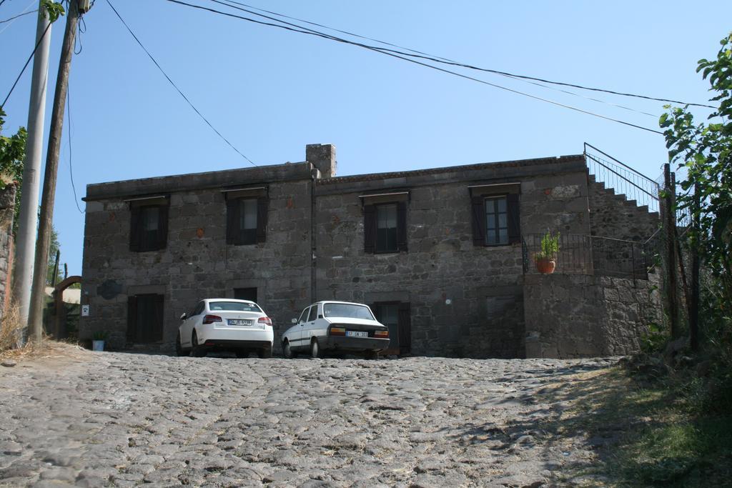 Assos Bohemian Hotel Extérieur photo