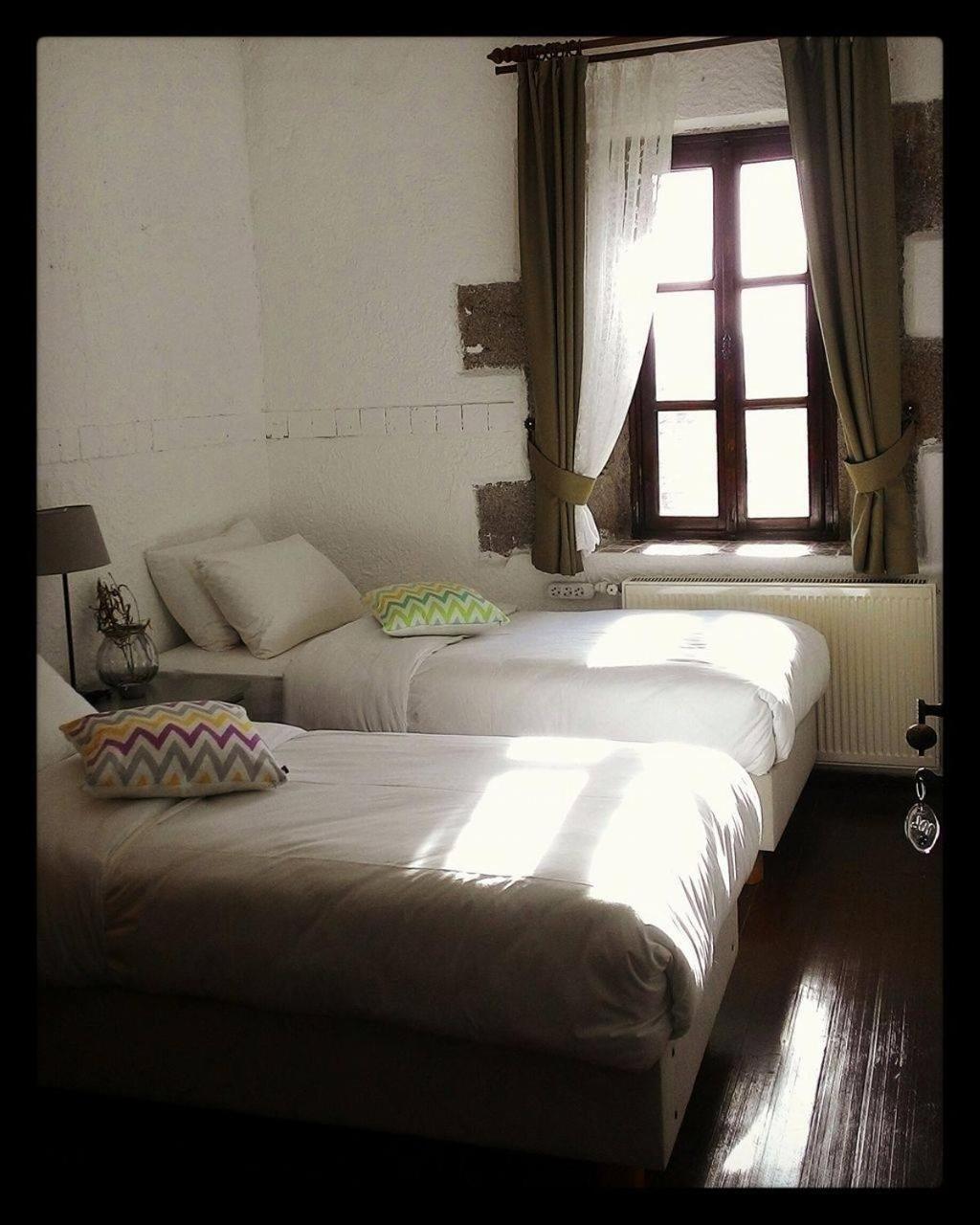 Assos Bohemian Hotel Extérieur photo