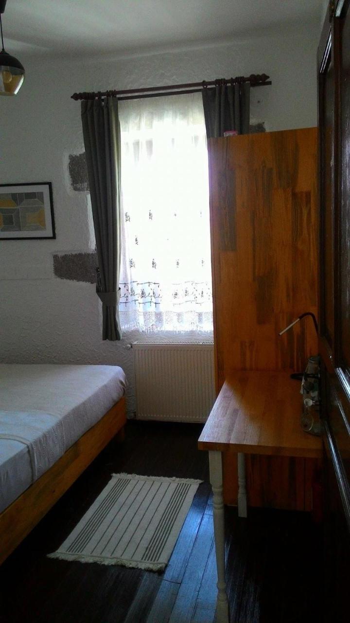 Assos Bohemian Hotel Extérieur photo